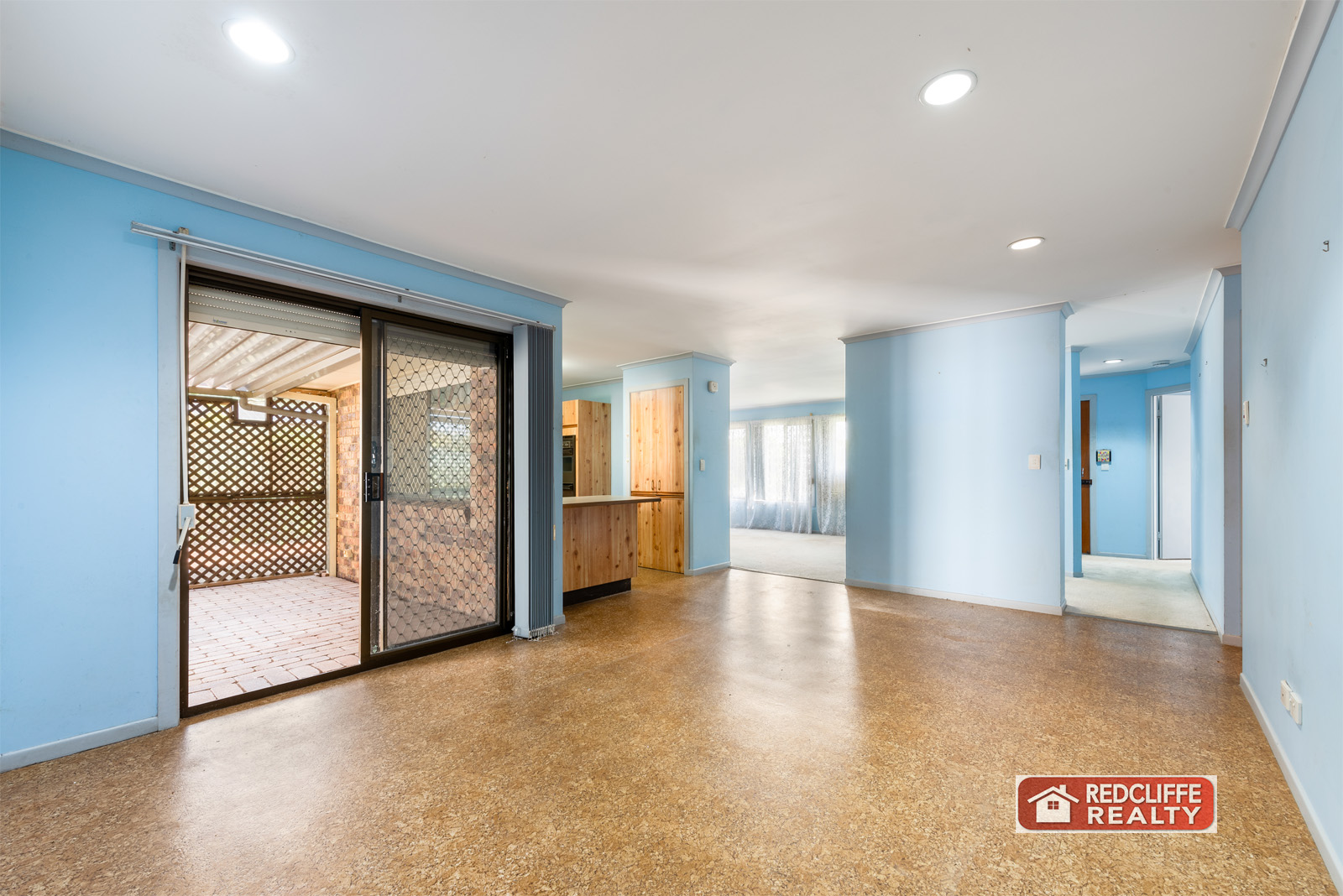 8 CORAL COURT, KIPPA-RING, 4021