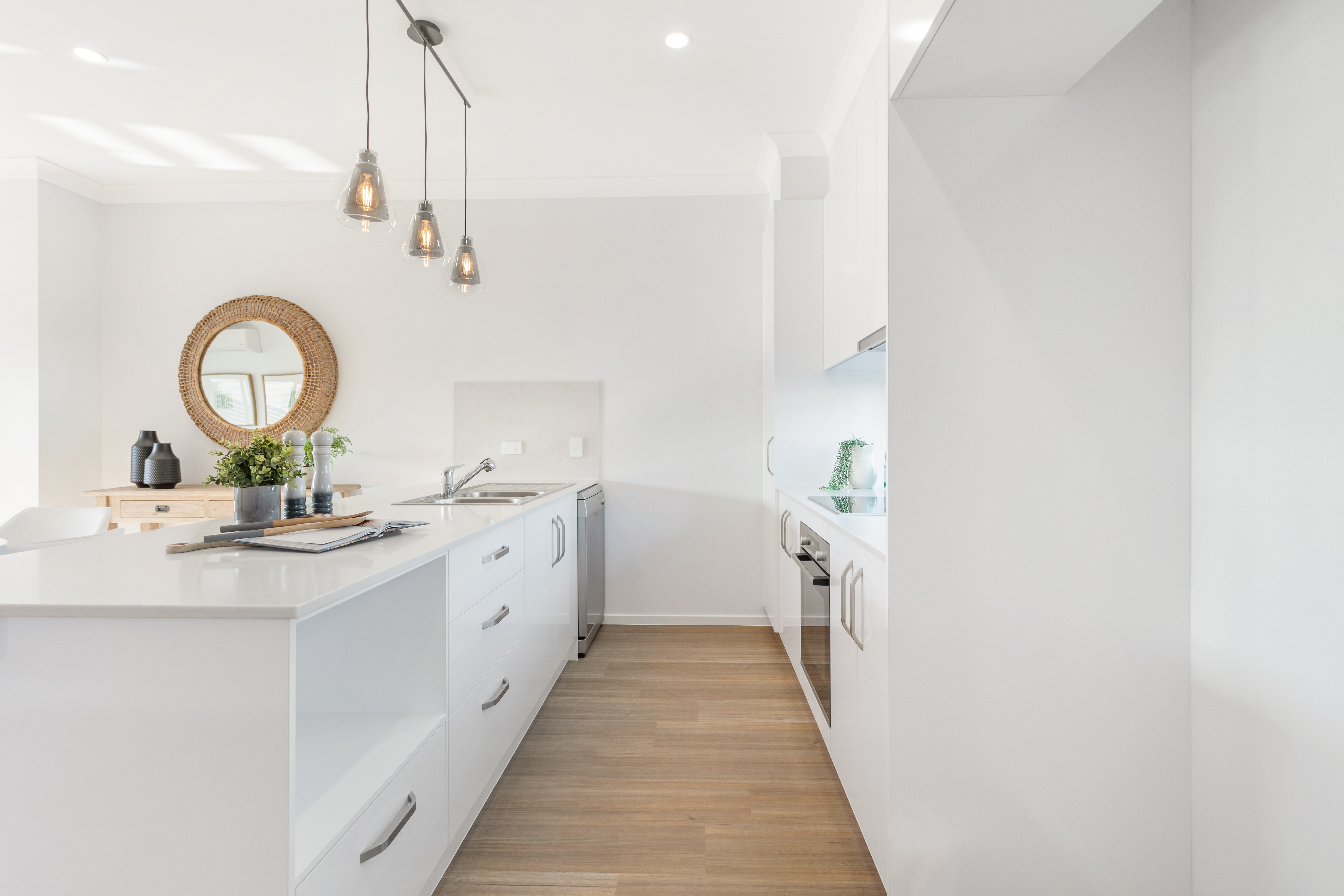 1,  4 & 5/28 LOREBURN STREET, MOUNT GRAVATT, 4122