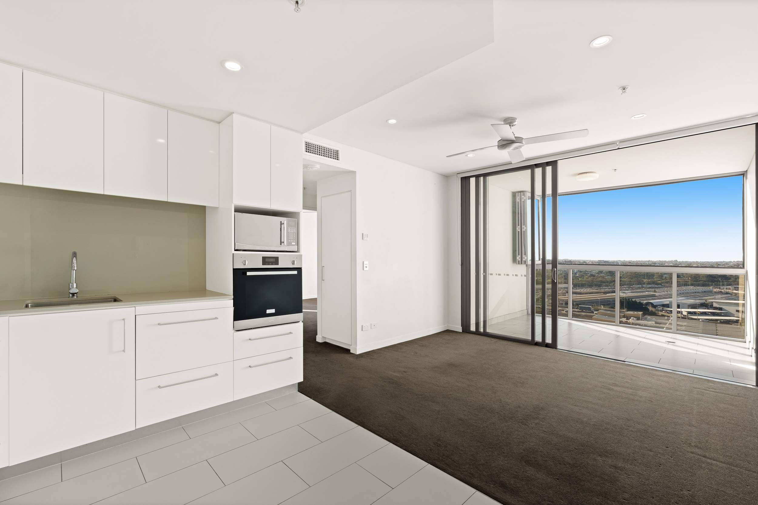 1114/16 HAMILTON PLACE, BOWEN HILLS, 4006