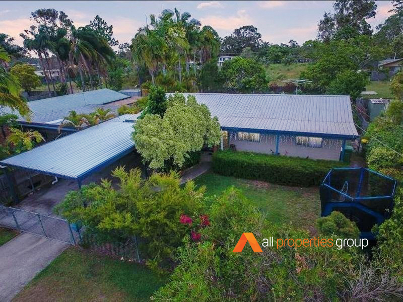 11 SURMAN STREET, LOGANLEA, 4131
