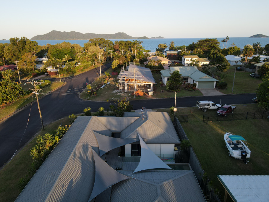 15 LESLIE LANE, SOUTH MISSION BEACH, 4852