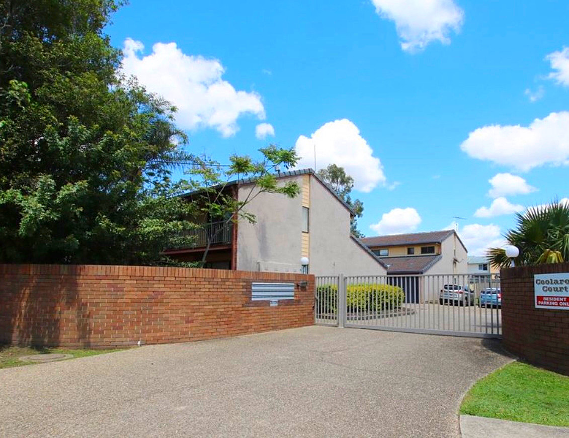 8/2 COLLEGE STREET, LOGANLEA, 4131