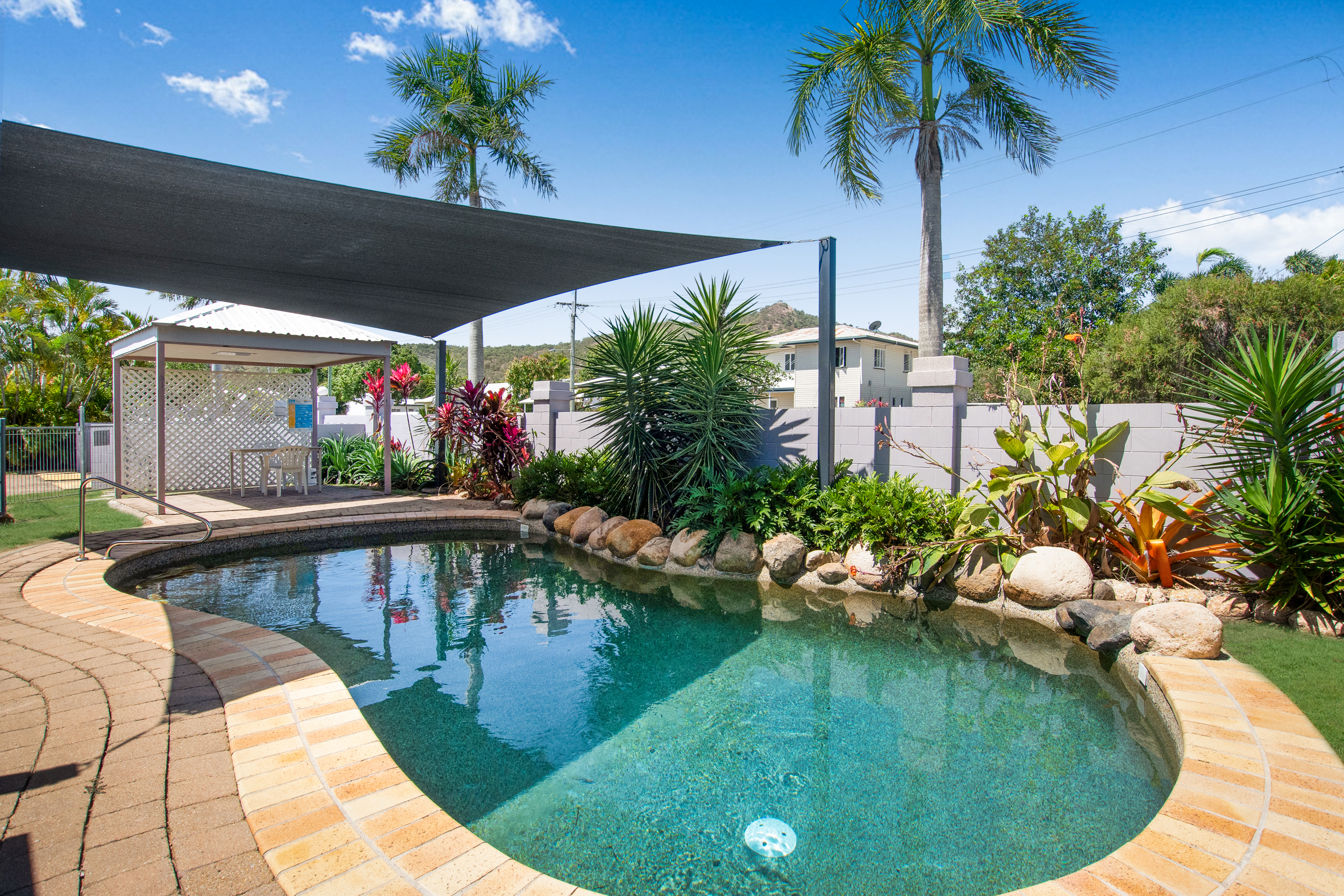 2/28 HENRY STREET, WEST END, 4810