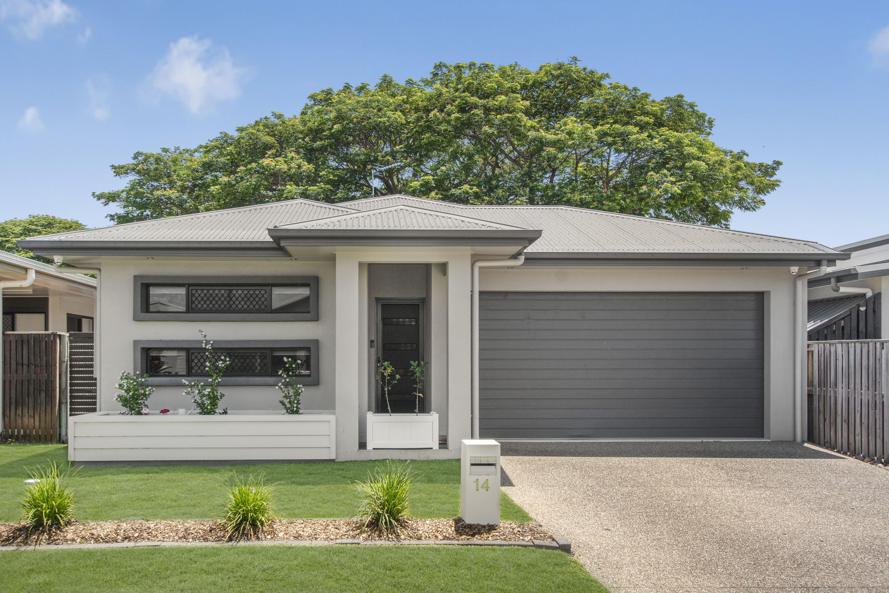 14 HUXLEY CRESCENT, OONOONBA, 4811