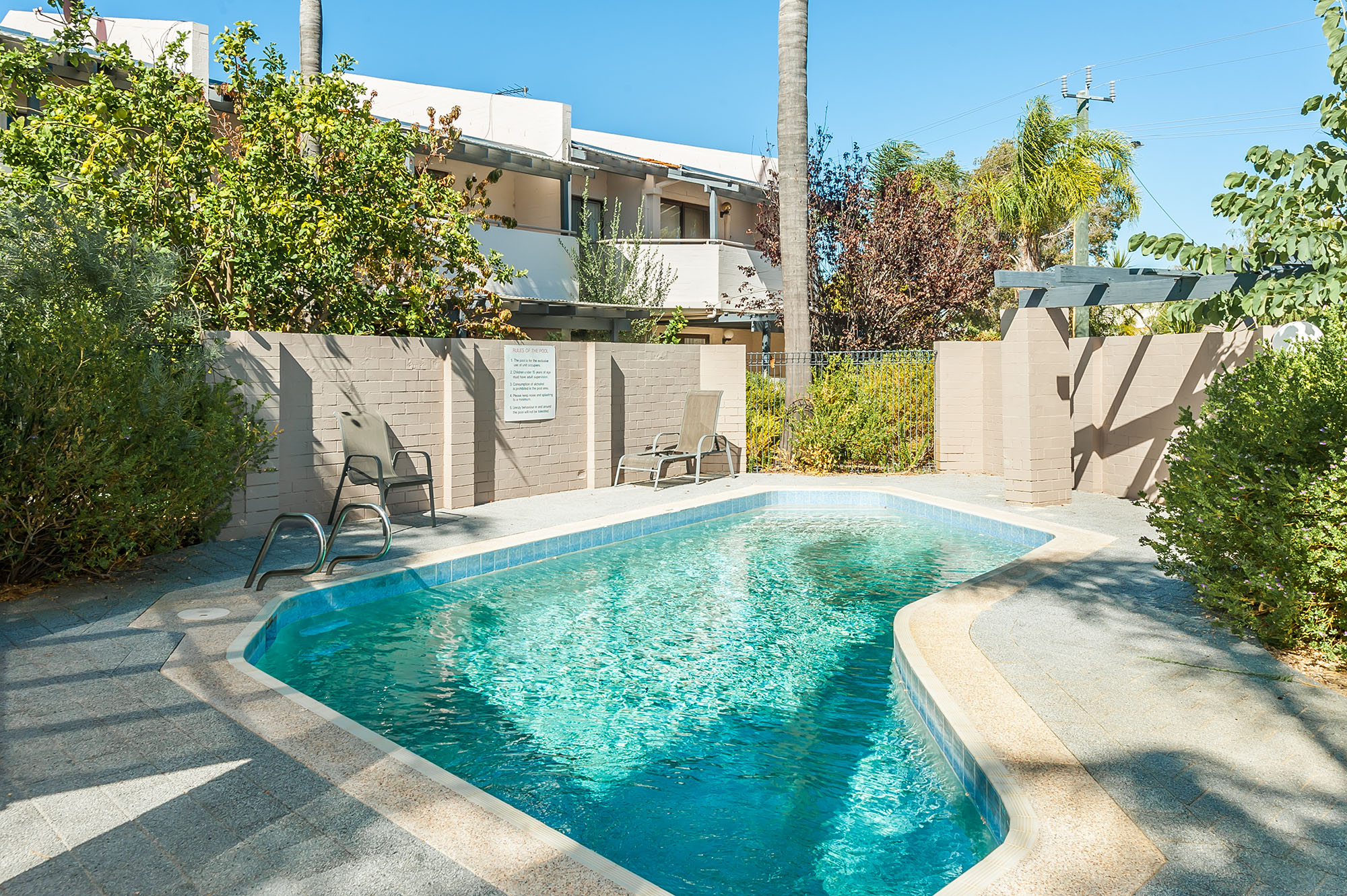 17/1 WESTON AVENUE, SOUTH PERTH, 6151