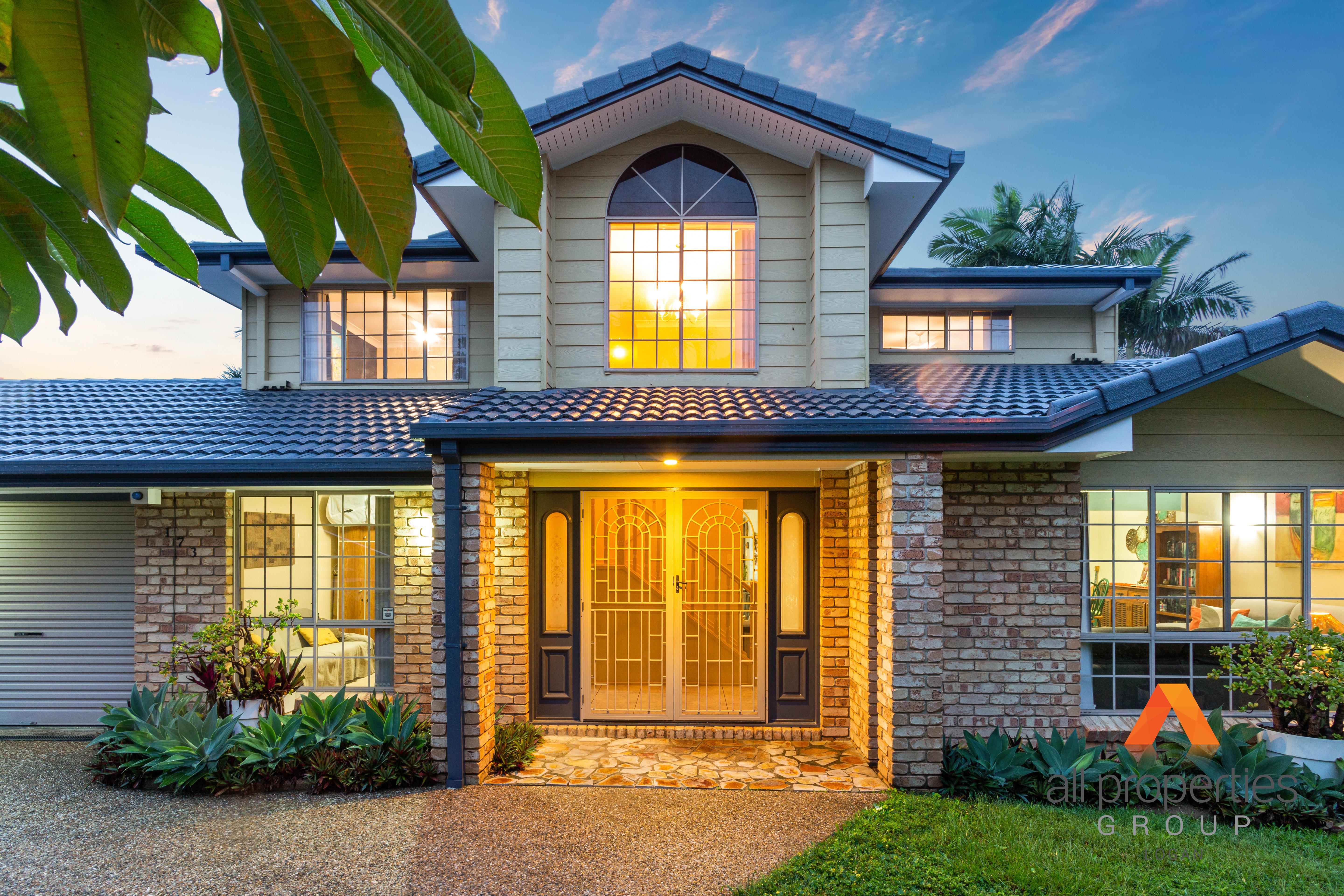 173 CASTILE CRESCENT, EDENS LANDING, 4207