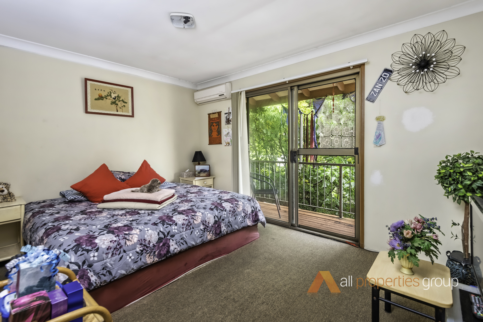 17/2 COLLEGE STREET, LOGANLEA, 4131