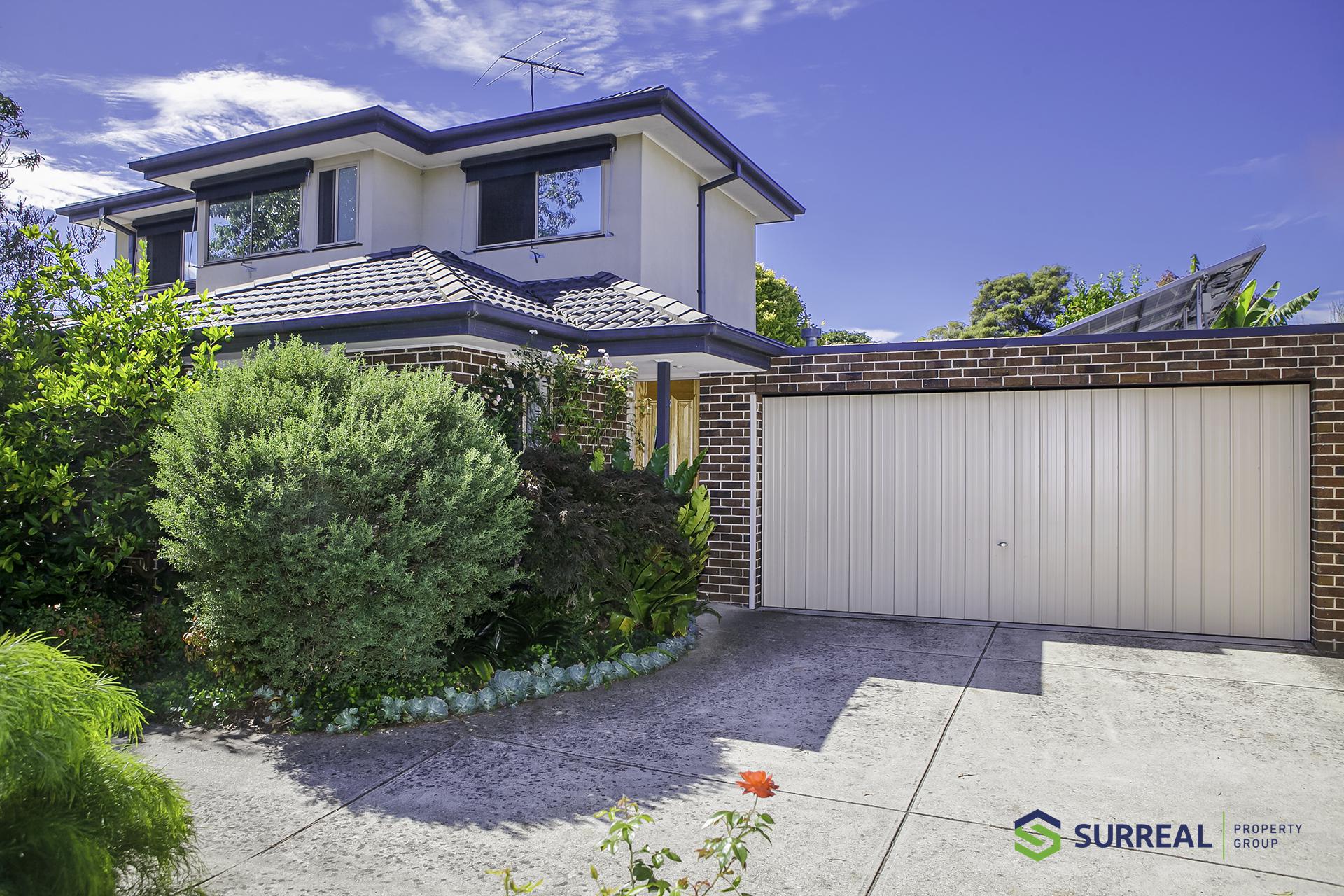 2/17 ELMHURST ROAD, BAYSWATER NORTH, 3153