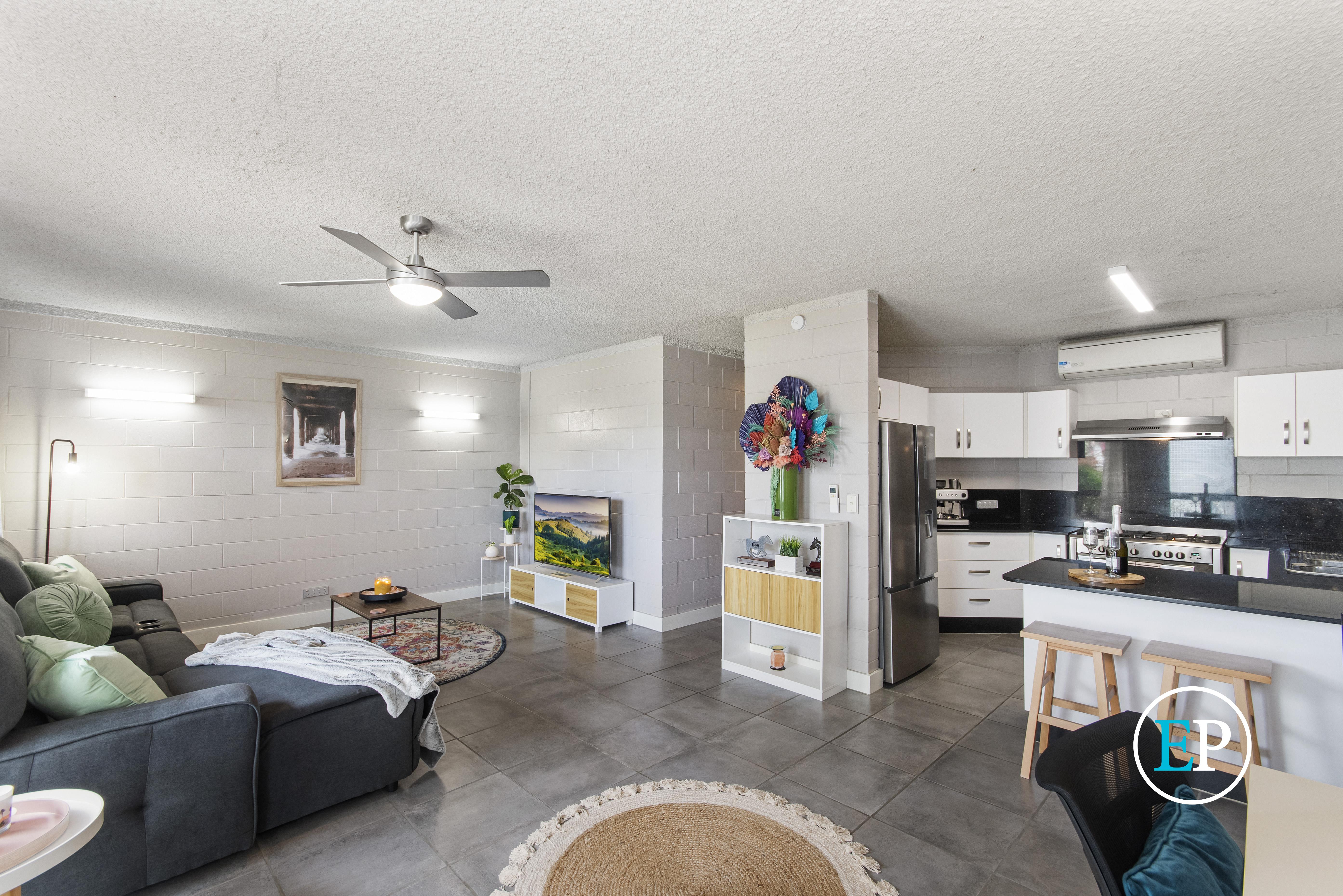 7/16 OLD COMMON ROAD, BELGIAN GARDENS, 4810