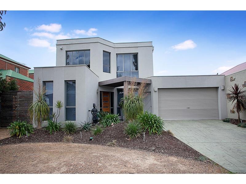 15 PENLOW COURT, HILLSIDE, 3037