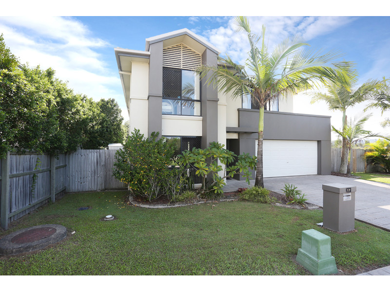 17 CAIRNCROFT PLACE, SIPPY DOWNS, 4556