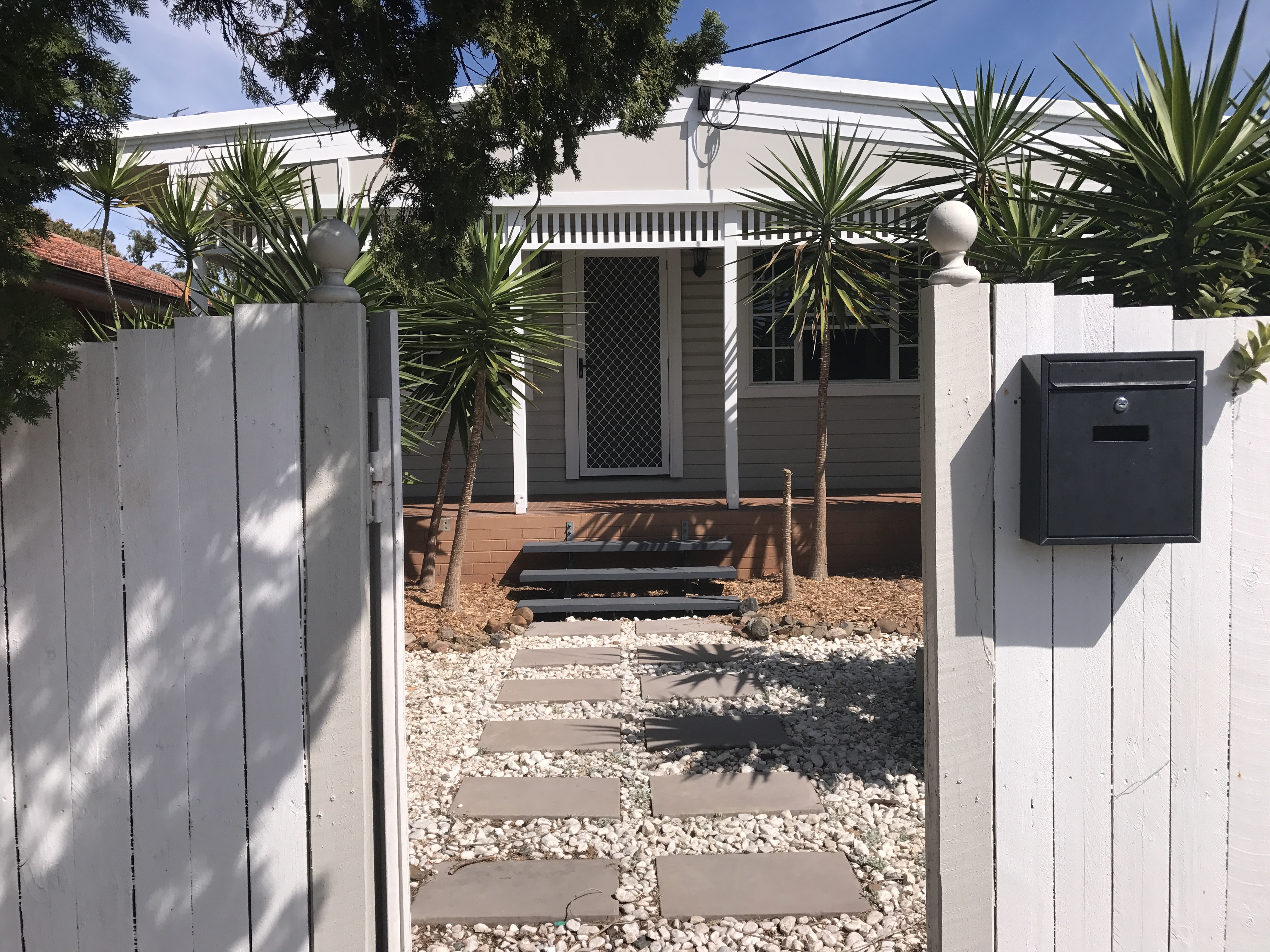 5 HIBISCUS AVENUE, REDCLIFFE, 4020