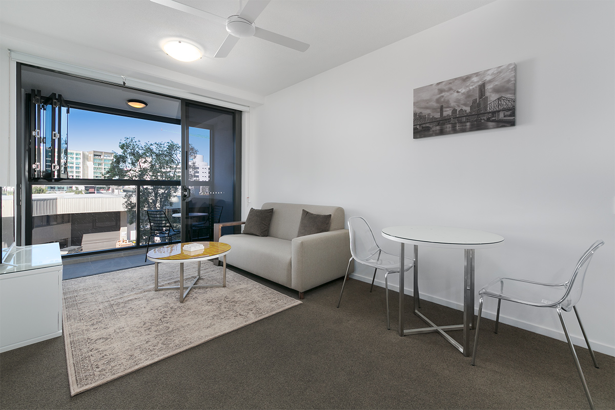 4/13 RAILWAY TERRACE, MILTON, 4064