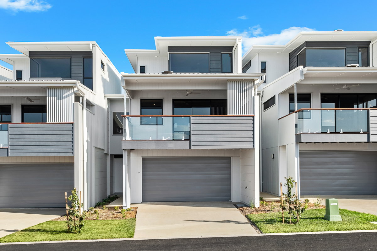 29/24 THE CORSO, NORTH LAKES, 4509