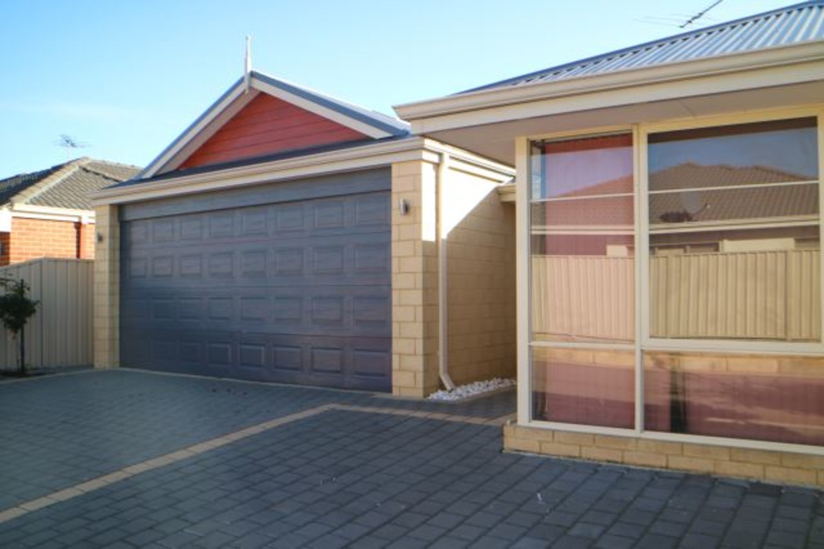 43 TISSINGTON DRIVE, DARCH, 6065