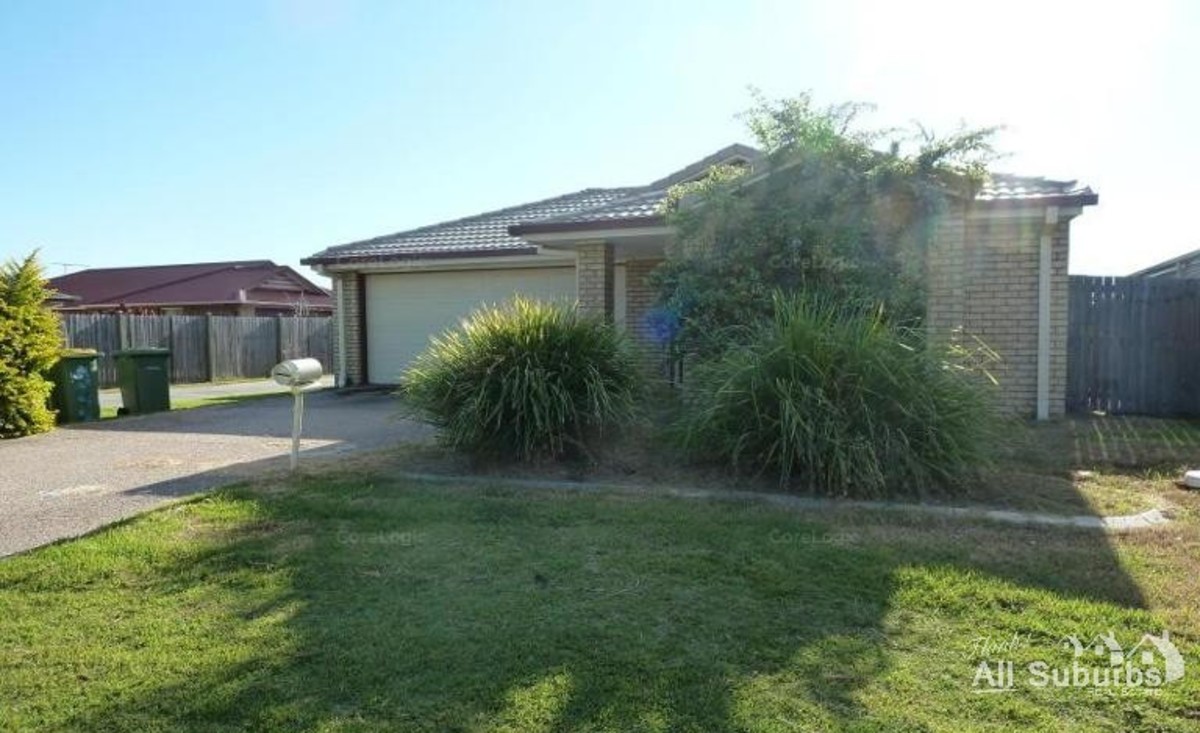 18 GRIFFEN PLACE, CRESTMEAD, 4132