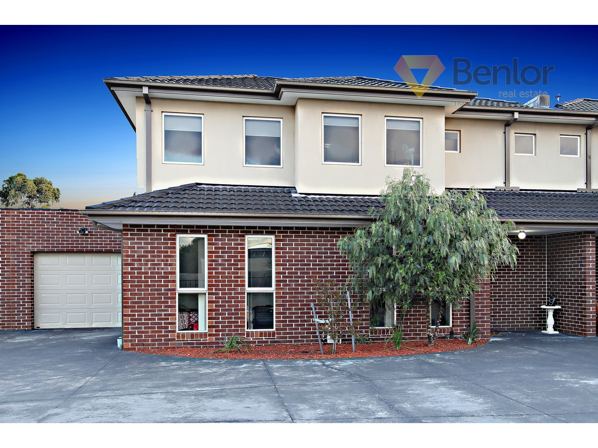 2/16 CHERRY CRESCENT, BRAYBROOK, 3019