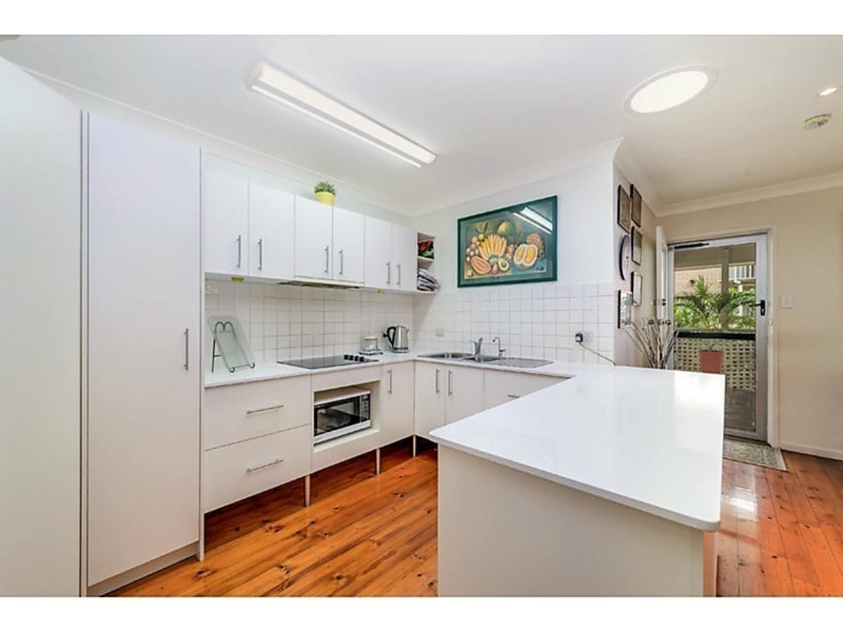 3 SANDY COURT, SOUTHPORT, 4215