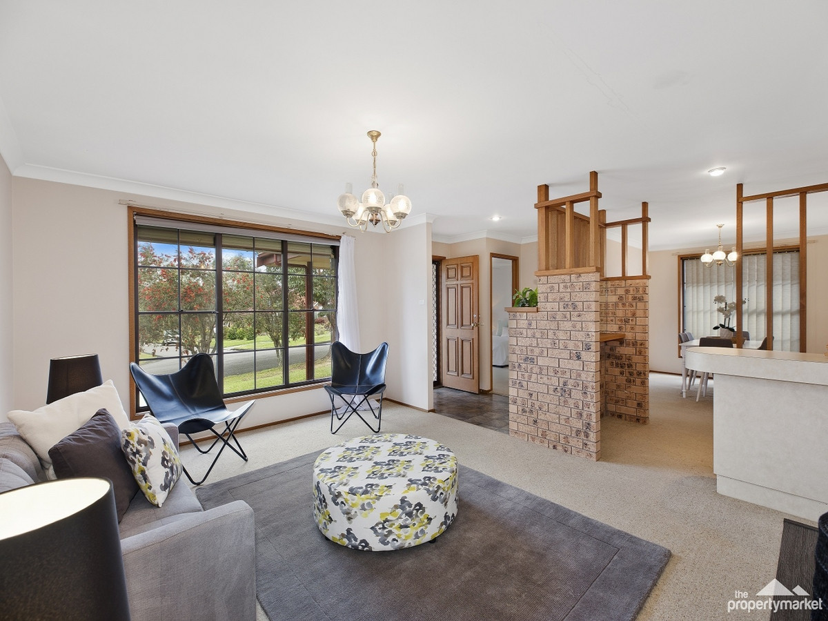 18 WAITE STREET, BATEAU BAY, 2261