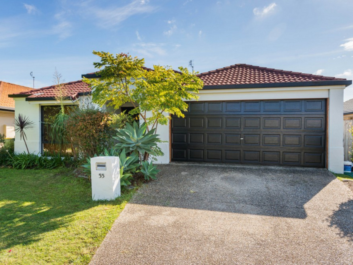 55 SERAFINA DRIVE, HELENSVALE, 4212