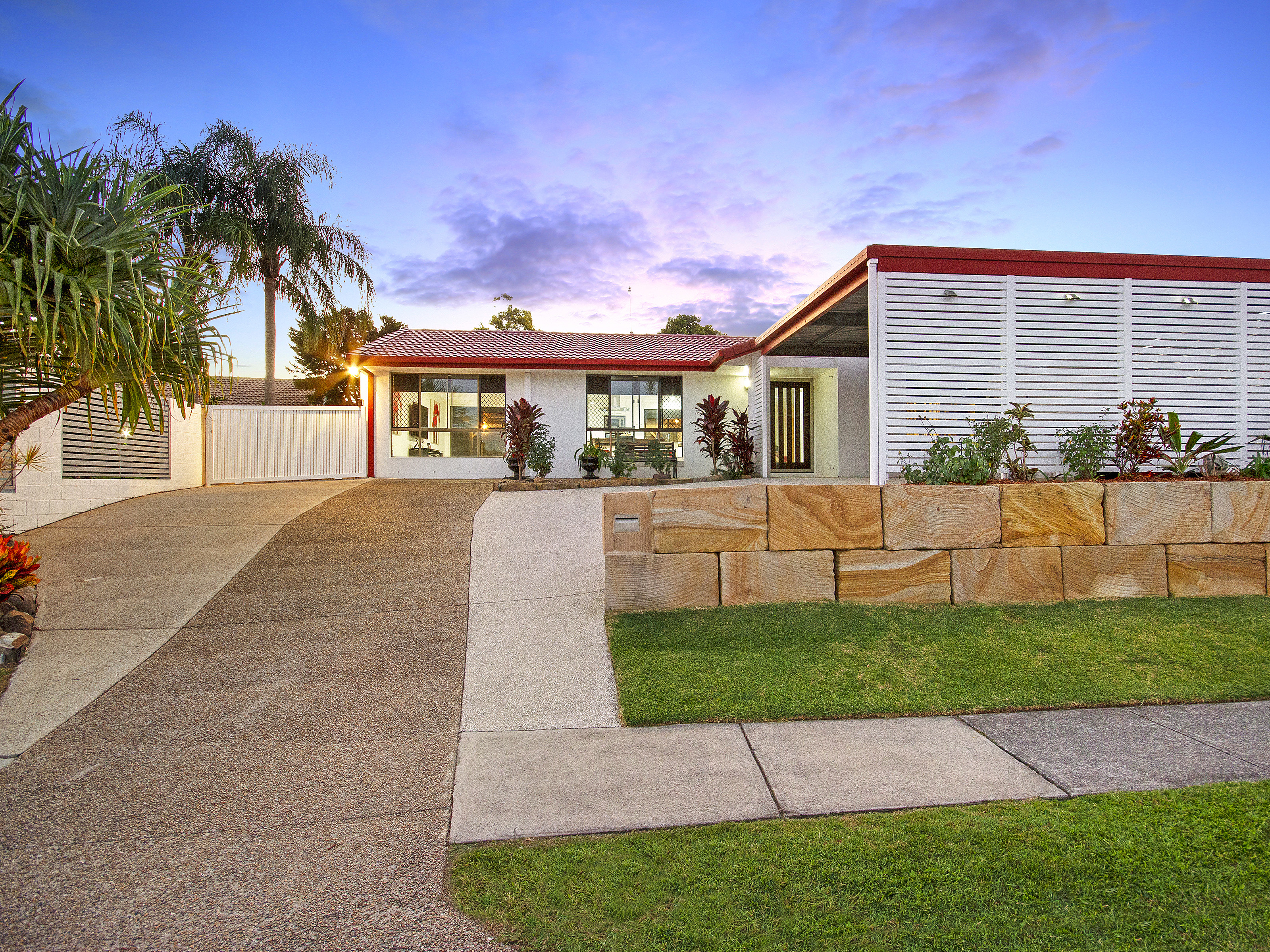 31 HICKEY WAY, CARRARA, 4211