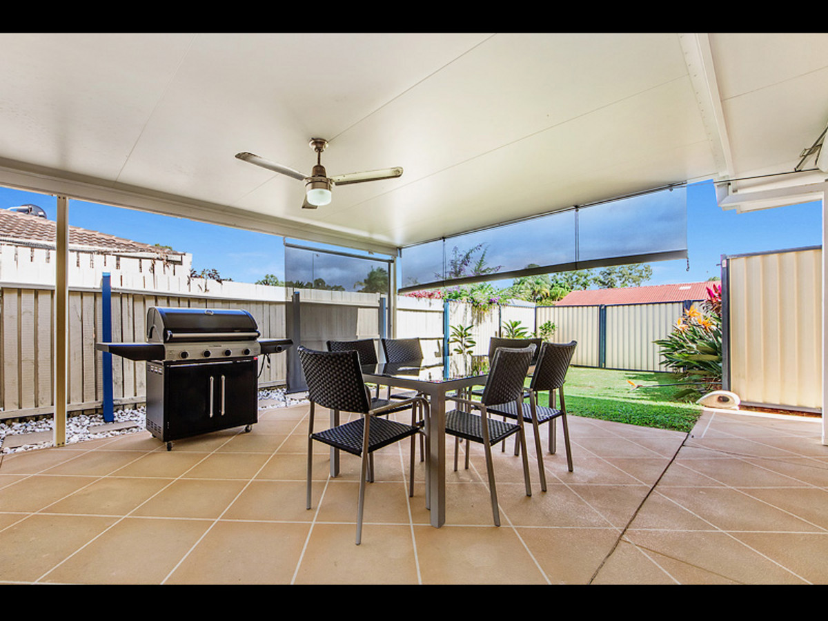 1/43 MORINDA WAY, LABRADOR, 4215 1/43 MORINDA WAY, LABRADOR, 4215