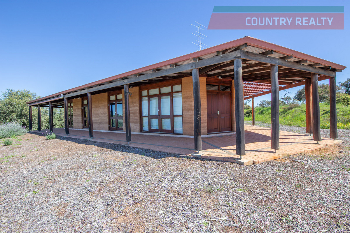523 WONGAMINE ROAD, NORTHAM, 6401