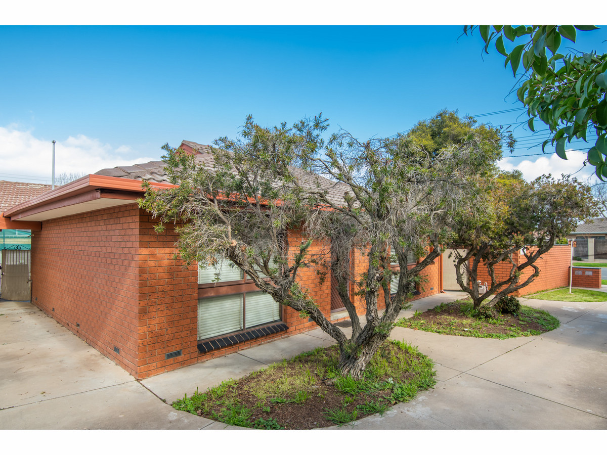 1 & 2/211 ST GEORGES ROAD, SHEPPARTON, 3630