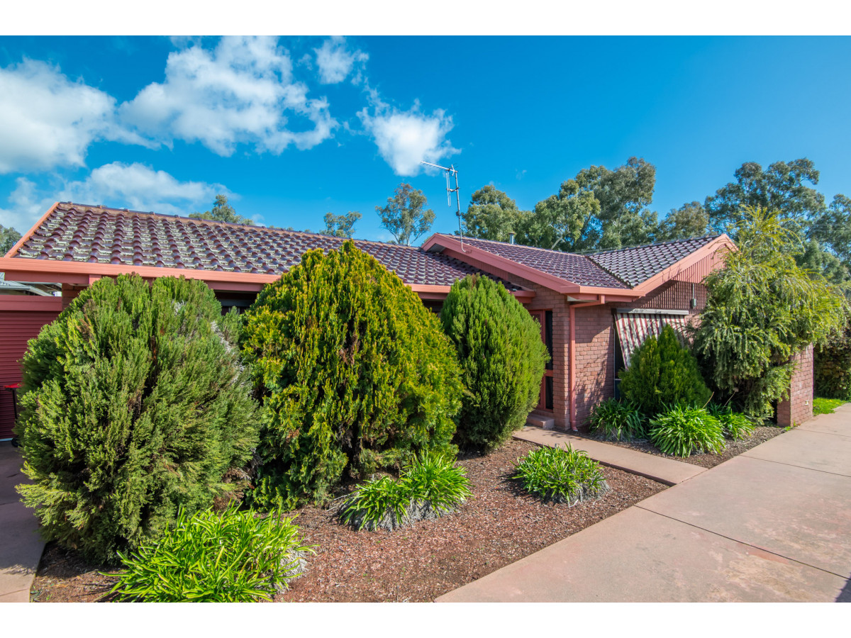 2/9 QUINAN PARADE, SHEPPARTON, 3630