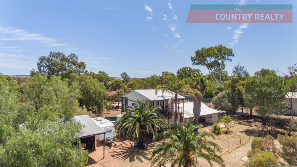 3 & 5 LEE CRESCENT, YORK, 6302