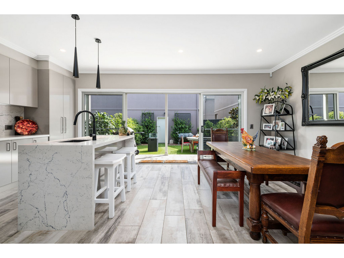 4/2 WIRE LANE, CAMDEN SOUTH, 2570