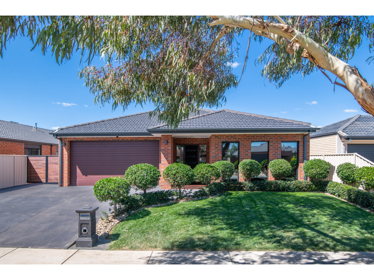 13 SETTLERS DRIVE, KIALLA, 3631