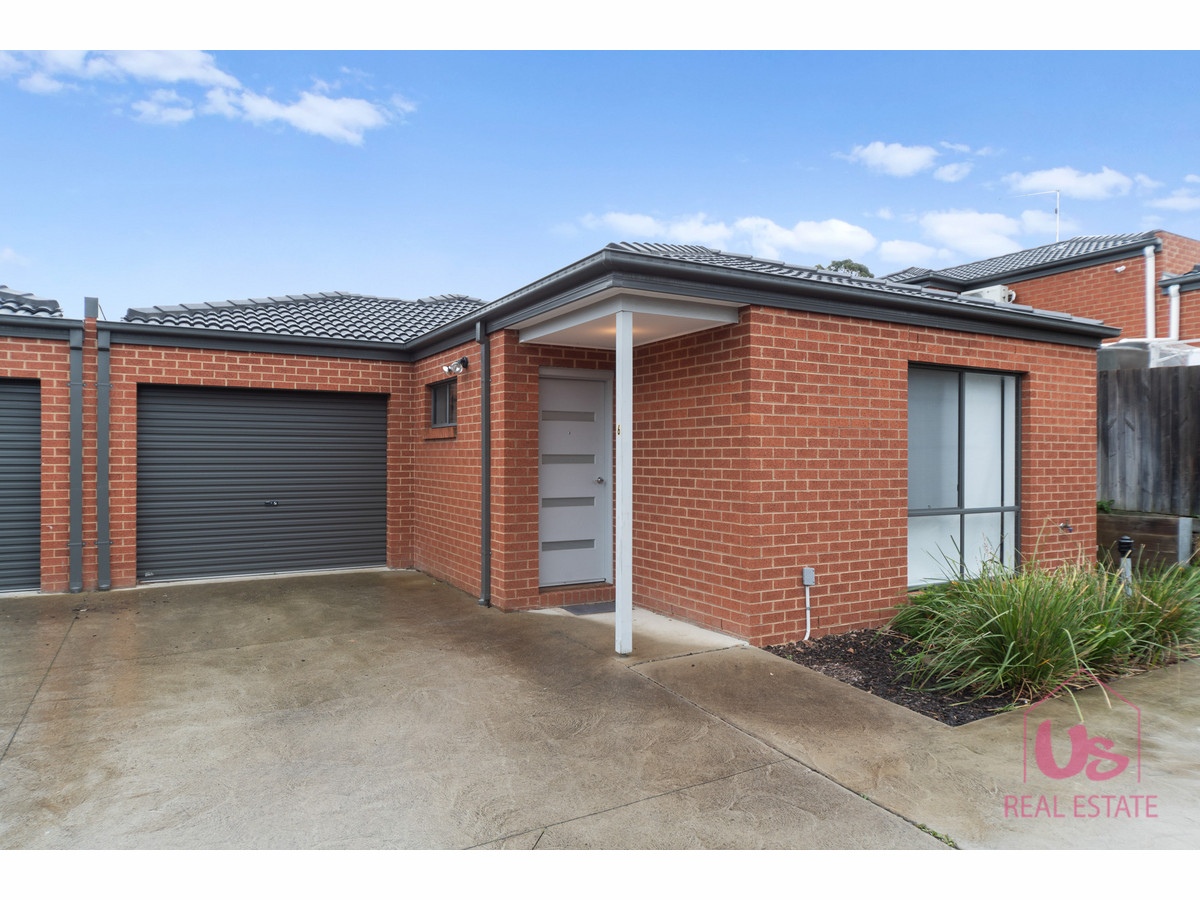 6/98 AHERN ROAD, PAKENHAM, 3810