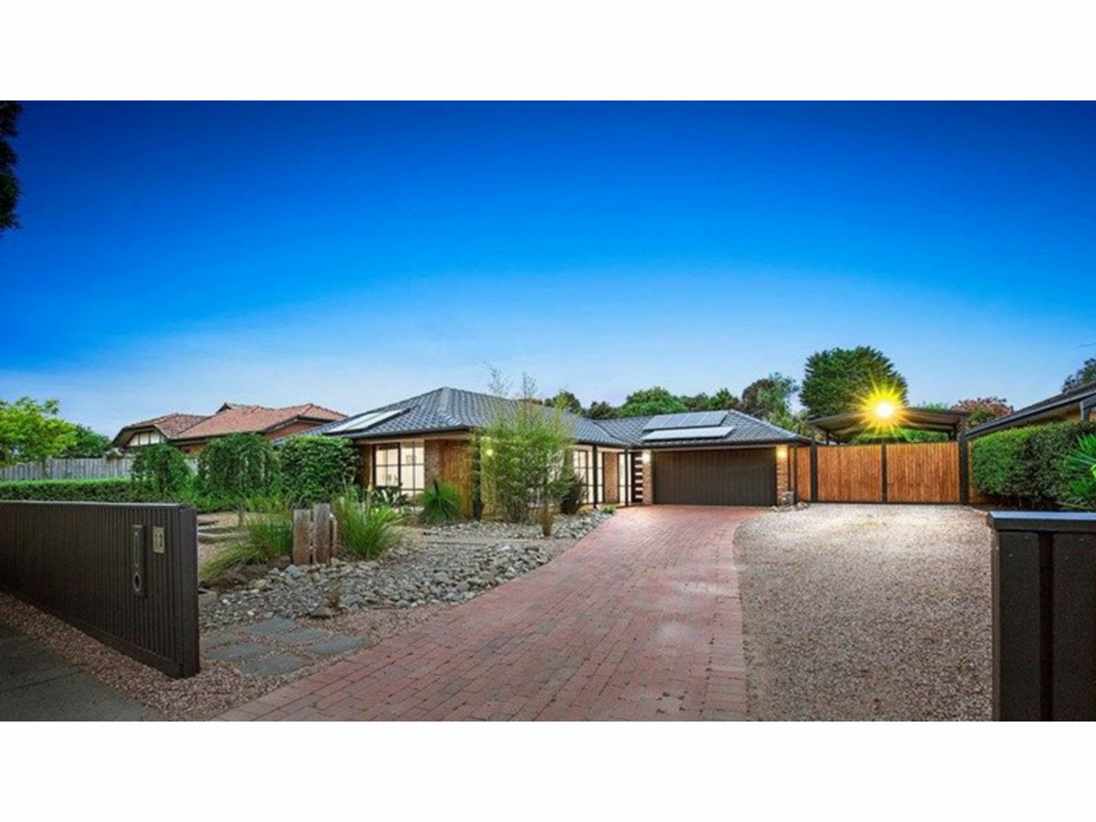 12 WOODSIDE AVENUE, FRANKSTON SOUTH, 3199