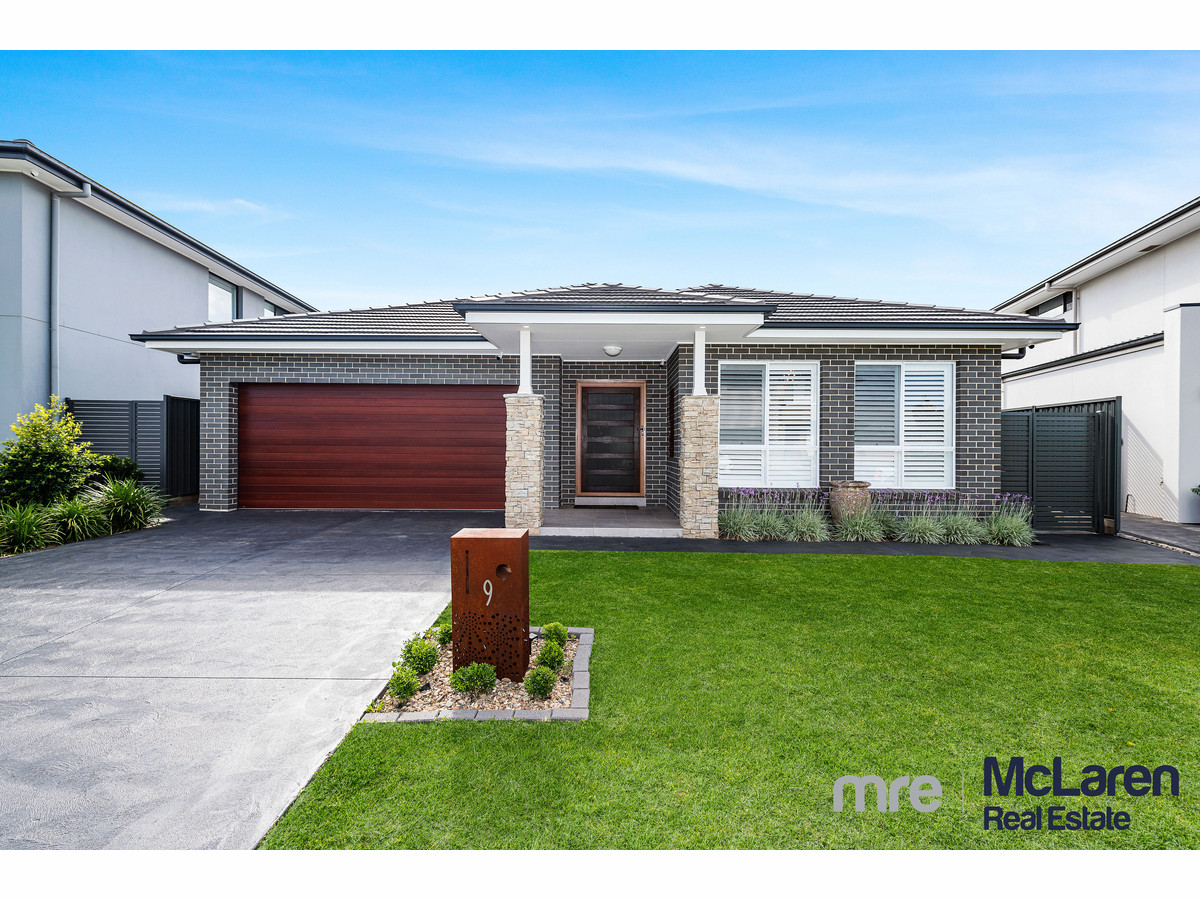 9 ANTICO WAY, ORAN PARK, 2570