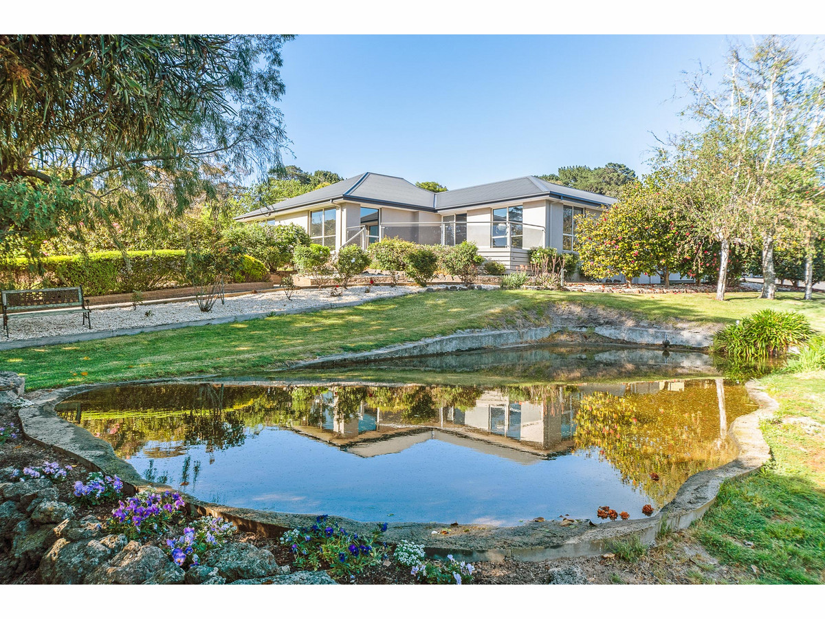 4 CHEVRON AVENUE, CRANBOURNE SOUTH, 3977