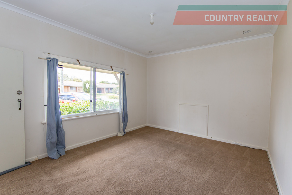 142 CHIDLOW STREET, NORTHAM, 6401