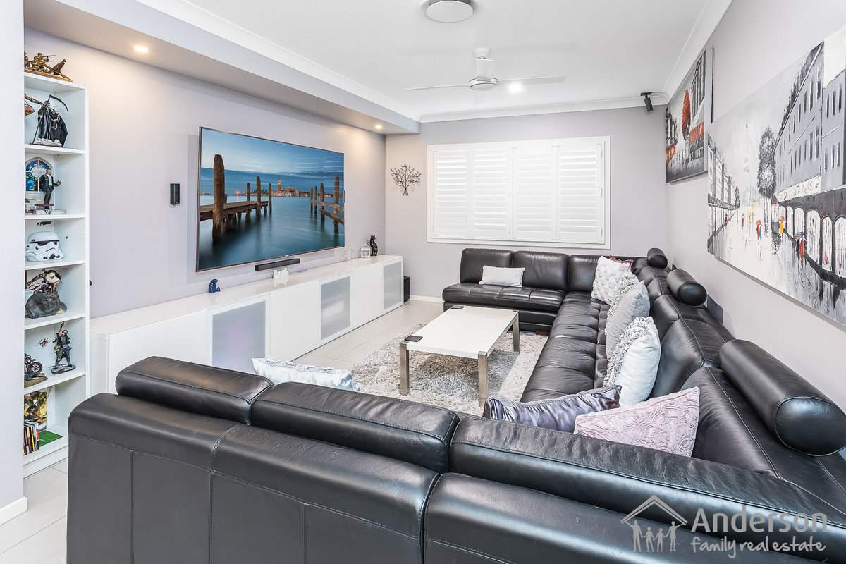 4 FLINDERS CIRCUIT, FITZGIBBON, 4018