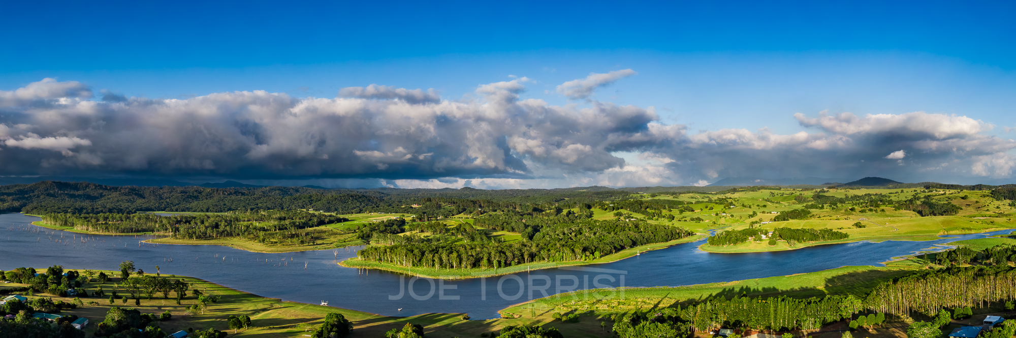 4 FOX CLOSE, BARRINE, 4872