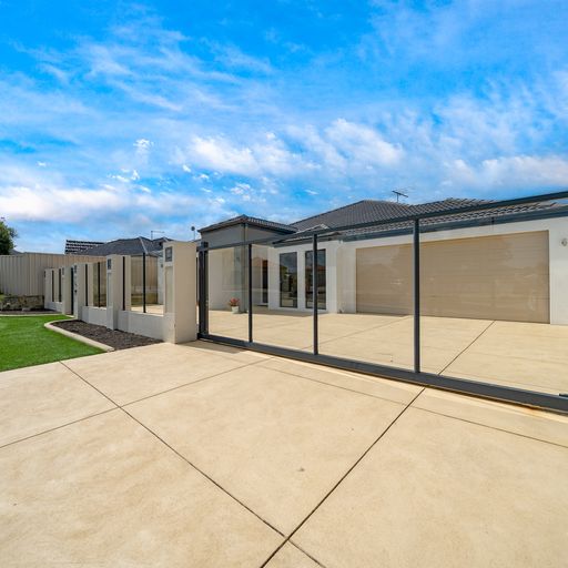 26 ROSEMARY AVENUE, DARCH, 6065