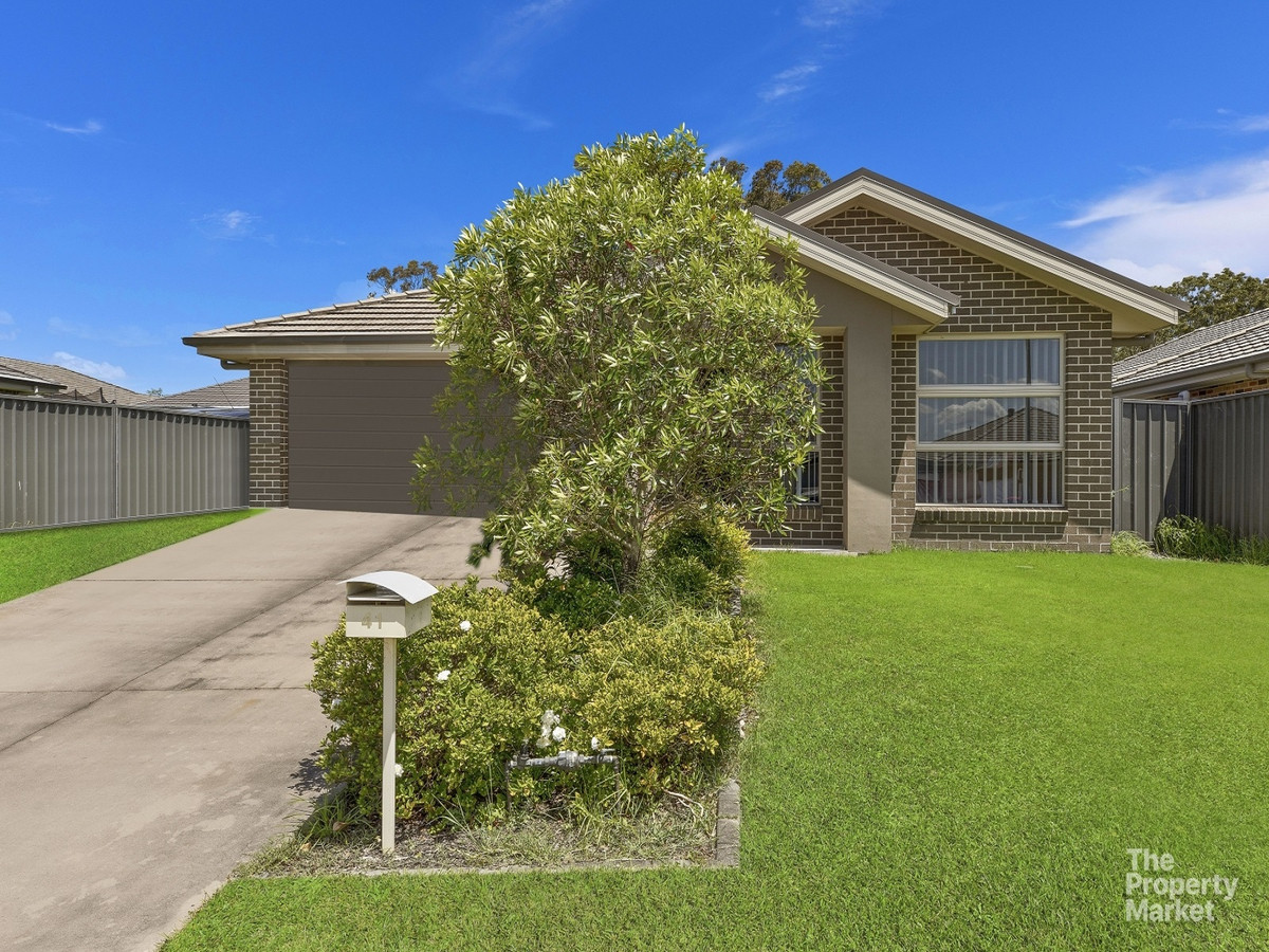 41 MELBOURNE ROAD, WADALBA, 2259