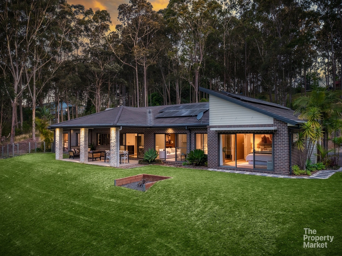 3 LITTLE COBBS LANE, MARDI, 2259