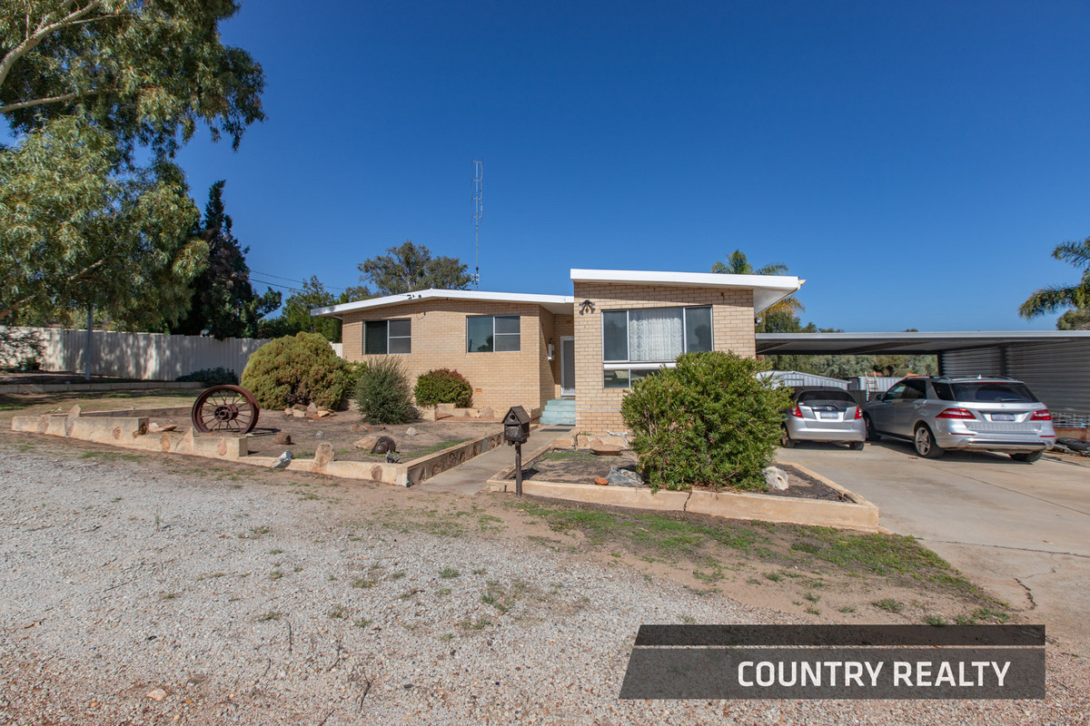 2 BROCKMAN STREET, NORTHAM, 6401