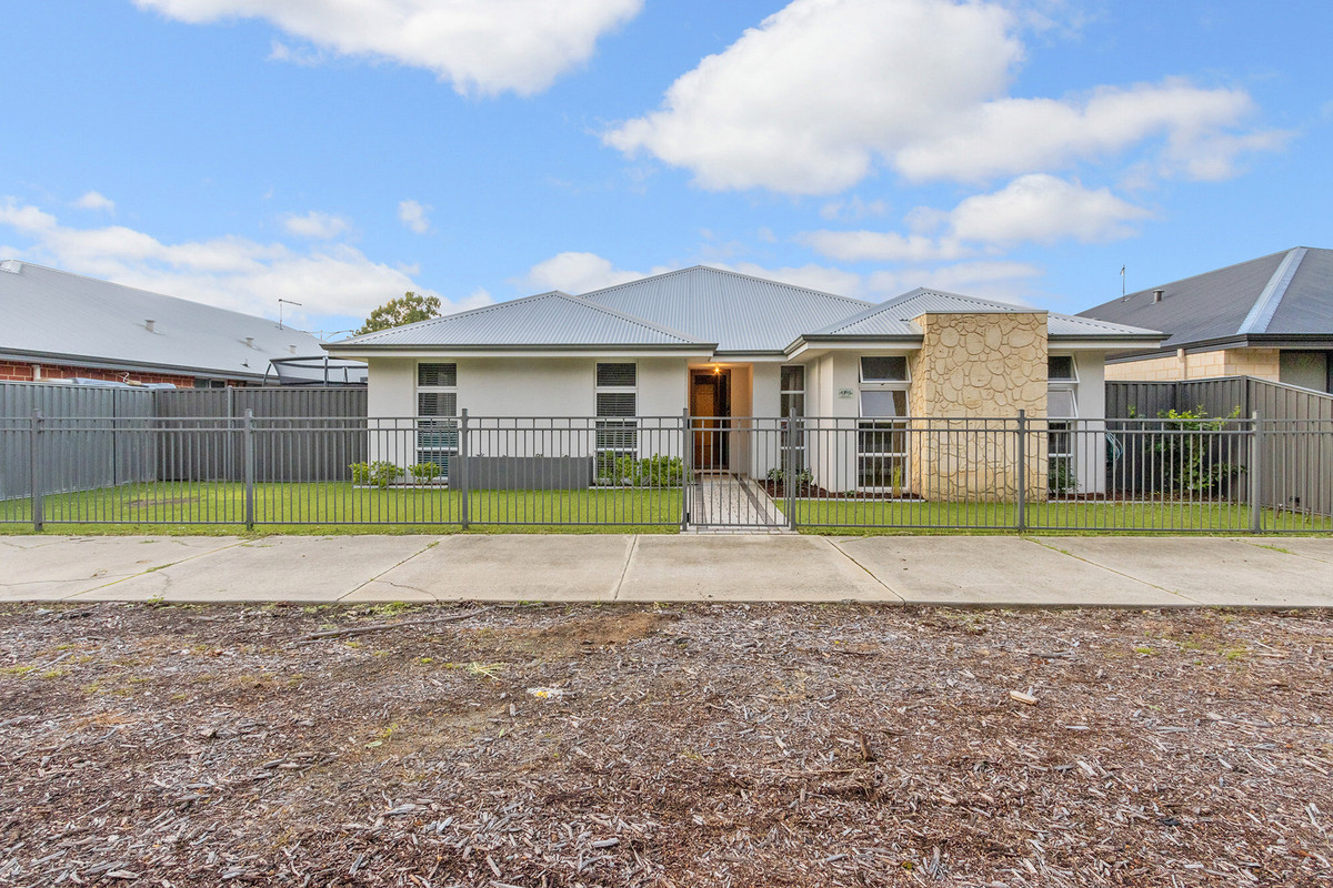 1363 ROWLEY ROAD, HILBERT, 6112