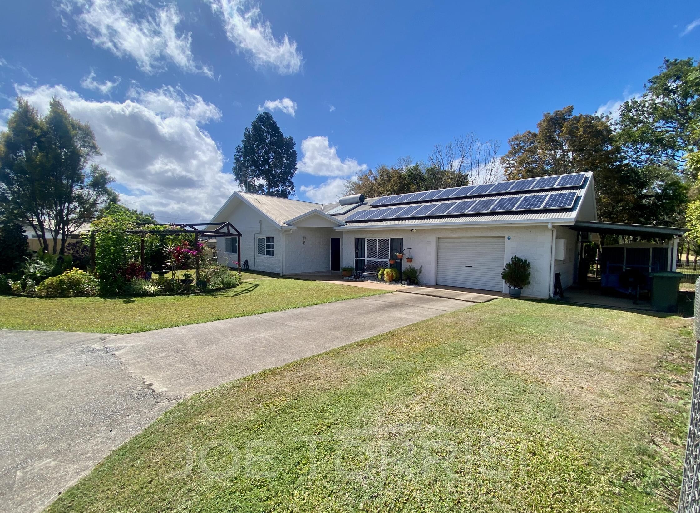 11 DANGAARD STREET, MAREEBA, 4880