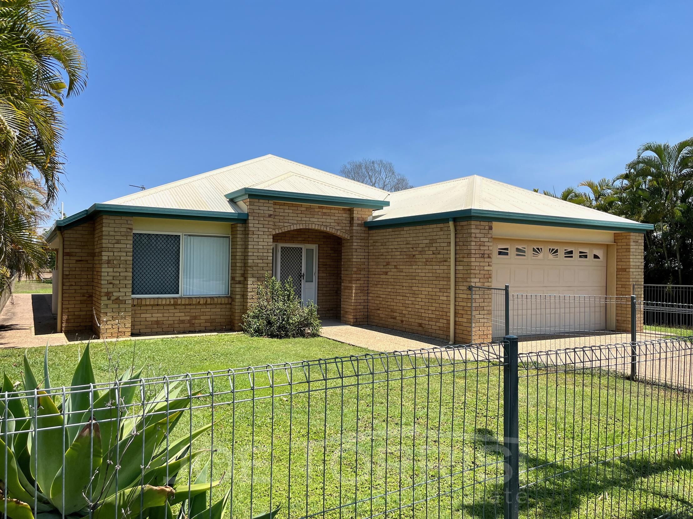 22 CEOLA DRIVE, MAREEBA, 4880