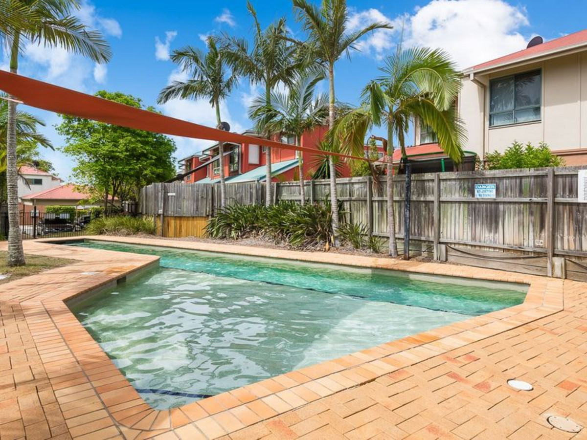 3/11 OAKMONT AVENUE, OXLEY, 4075