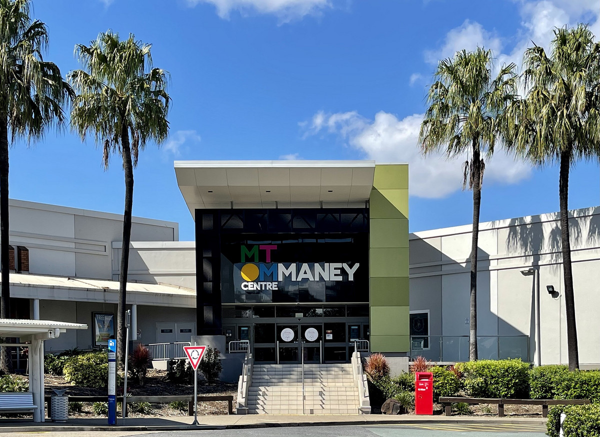 8/88 GREENWAY CIRCUIT, MOUNT OMMANEY, 4074