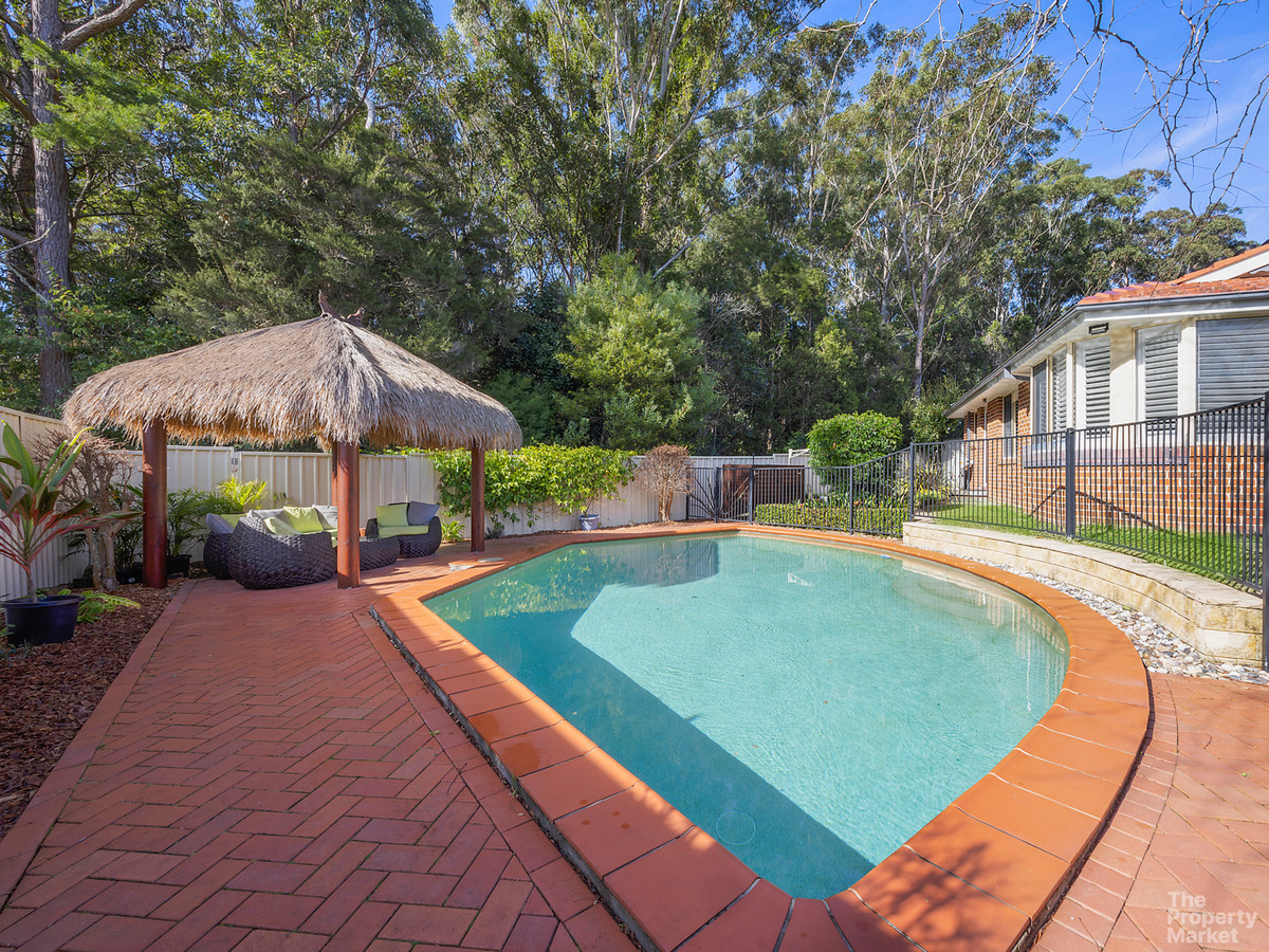 6 BILGOLA PLACE, GLENNING VALLEY, 2261