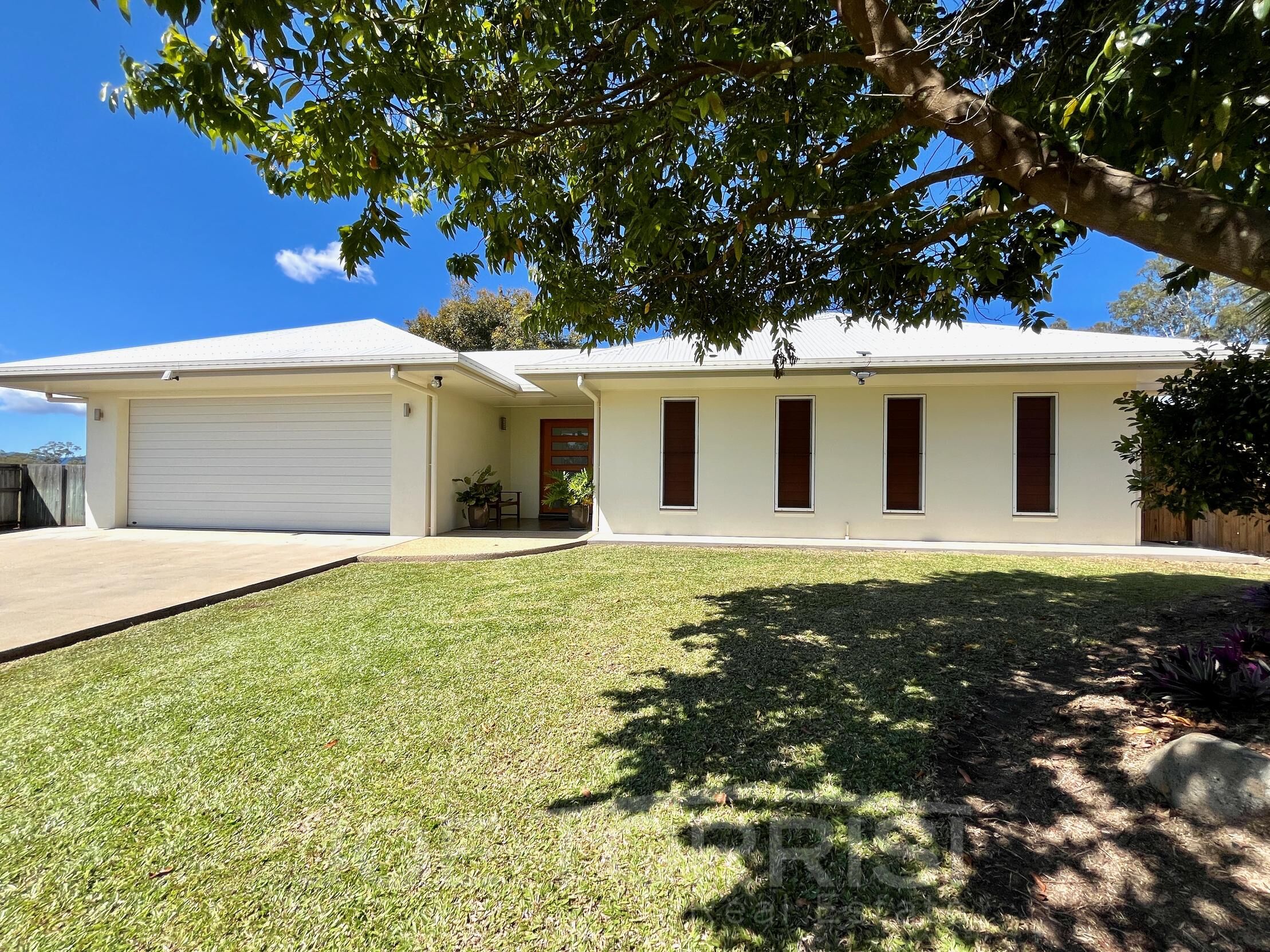 11 ELI CLOSE, MAREEBA, 4880